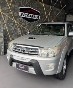 Toyota Hilux SW4 3.0 Turbo Diesel 2011 Automática | 178 mil km | 7 Lugares